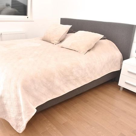 באניה לוקה Jackey Apartment מראה חיצוני תמונה