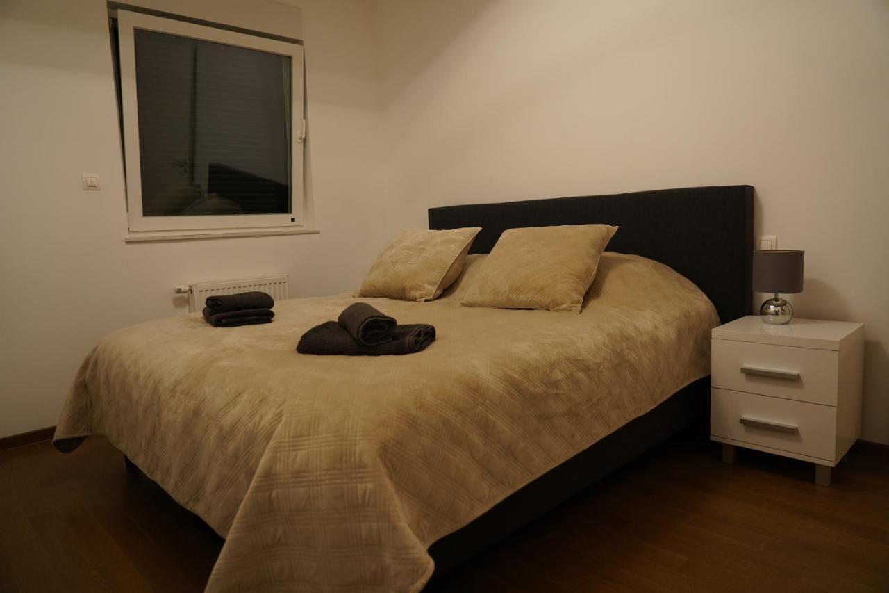 באניה לוקה Jackey Apartment מראה חיצוני תמונה